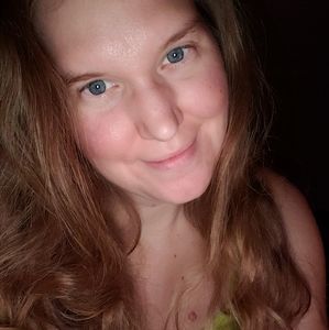 Meet your Posher, Alicia